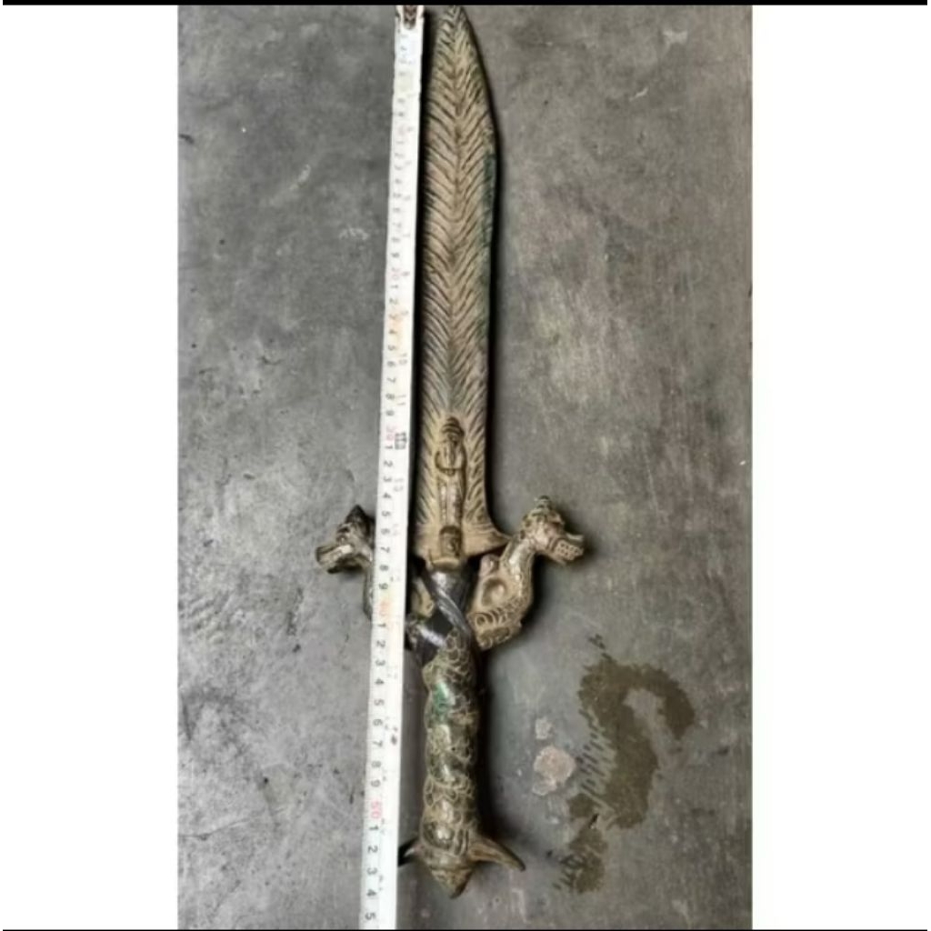 PAJANGAN DEKORASI KADGA NAGA KEMBAR BAHAN KUNINGAN