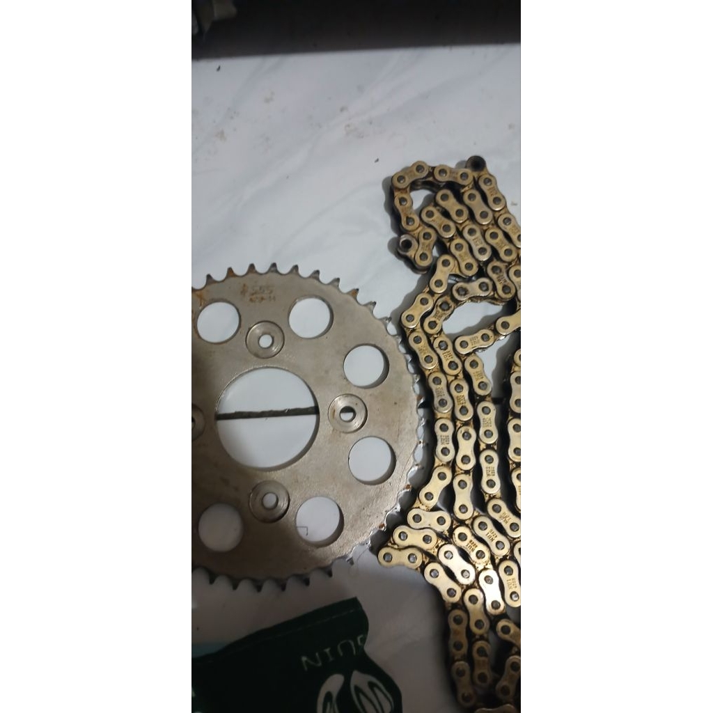 GEAR TRIPLE S + RANTAI GSX R 150