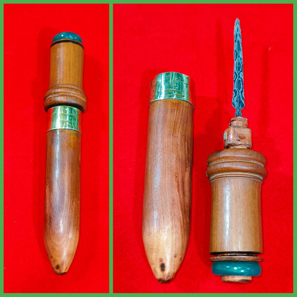 jimatan kecil tmbak bendo segodo warangka kayu stiigi berhias batu calsedon