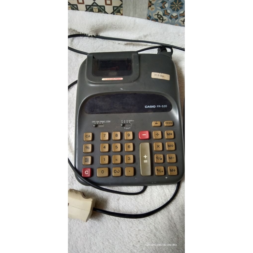 

prelovode bekas kalkulator cetak print CASIO FR-520 vintage