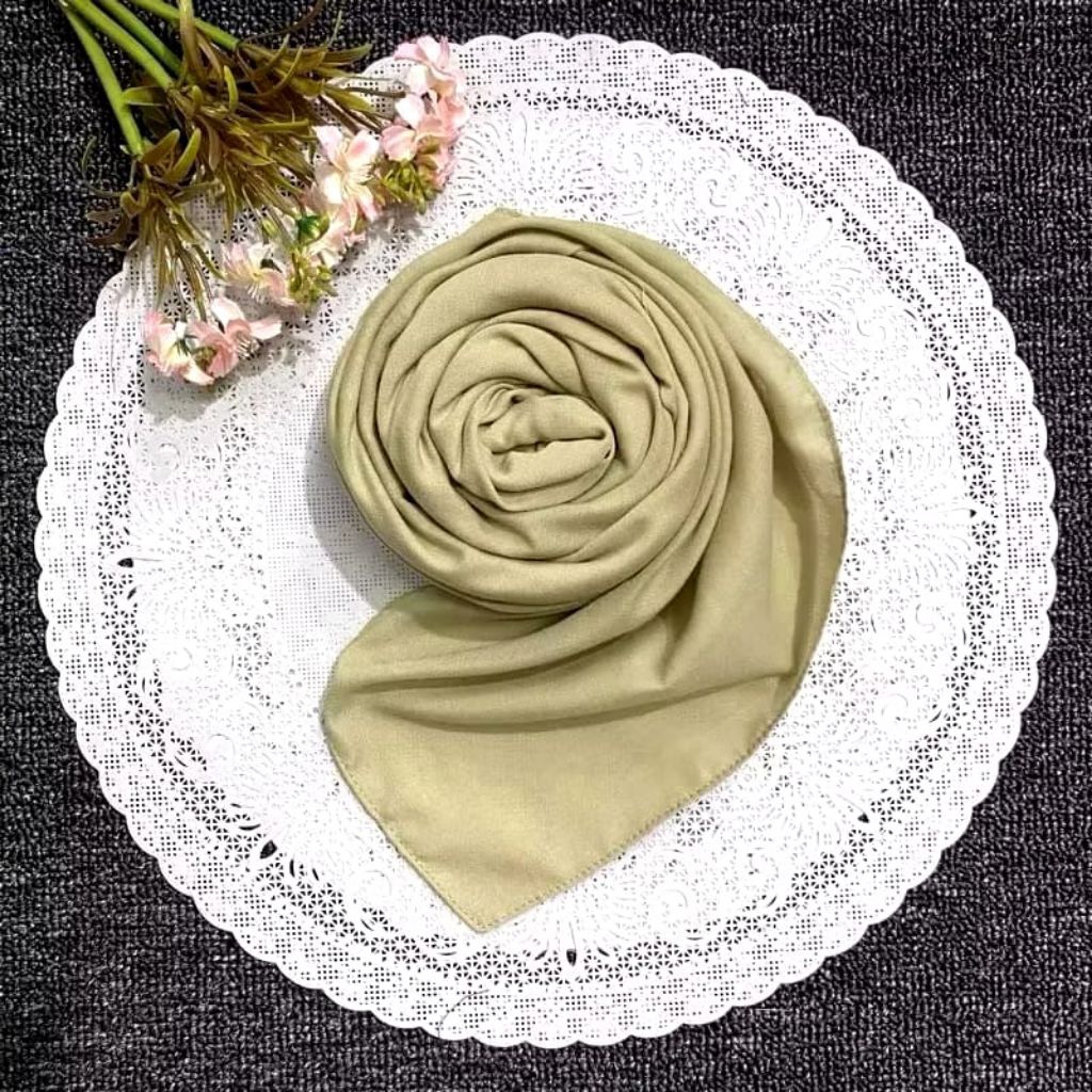 JILBAB KHAKI MUDA VOAL JAHIT TEPI