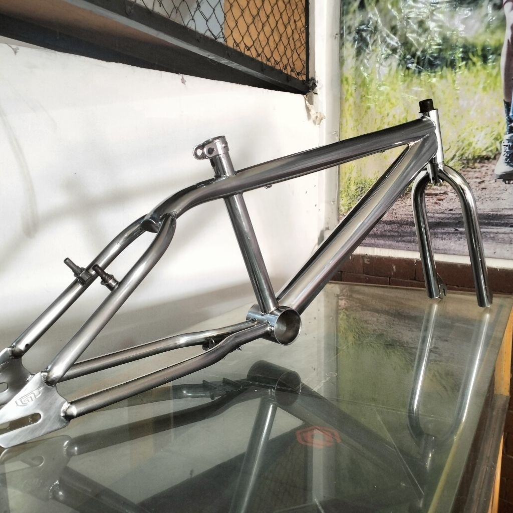 Frame set sepeda BMX 20 inchi merk GT Taiwan NOS (new old stock) bahan steel Chromium BMX 20"