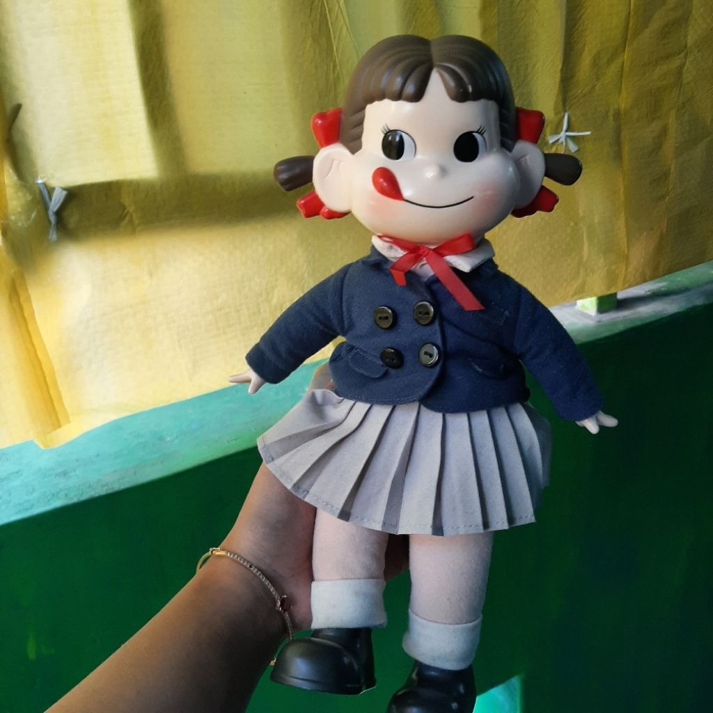 Figure Doll Peko Chan Fujiya Vintage Japan Sekolah