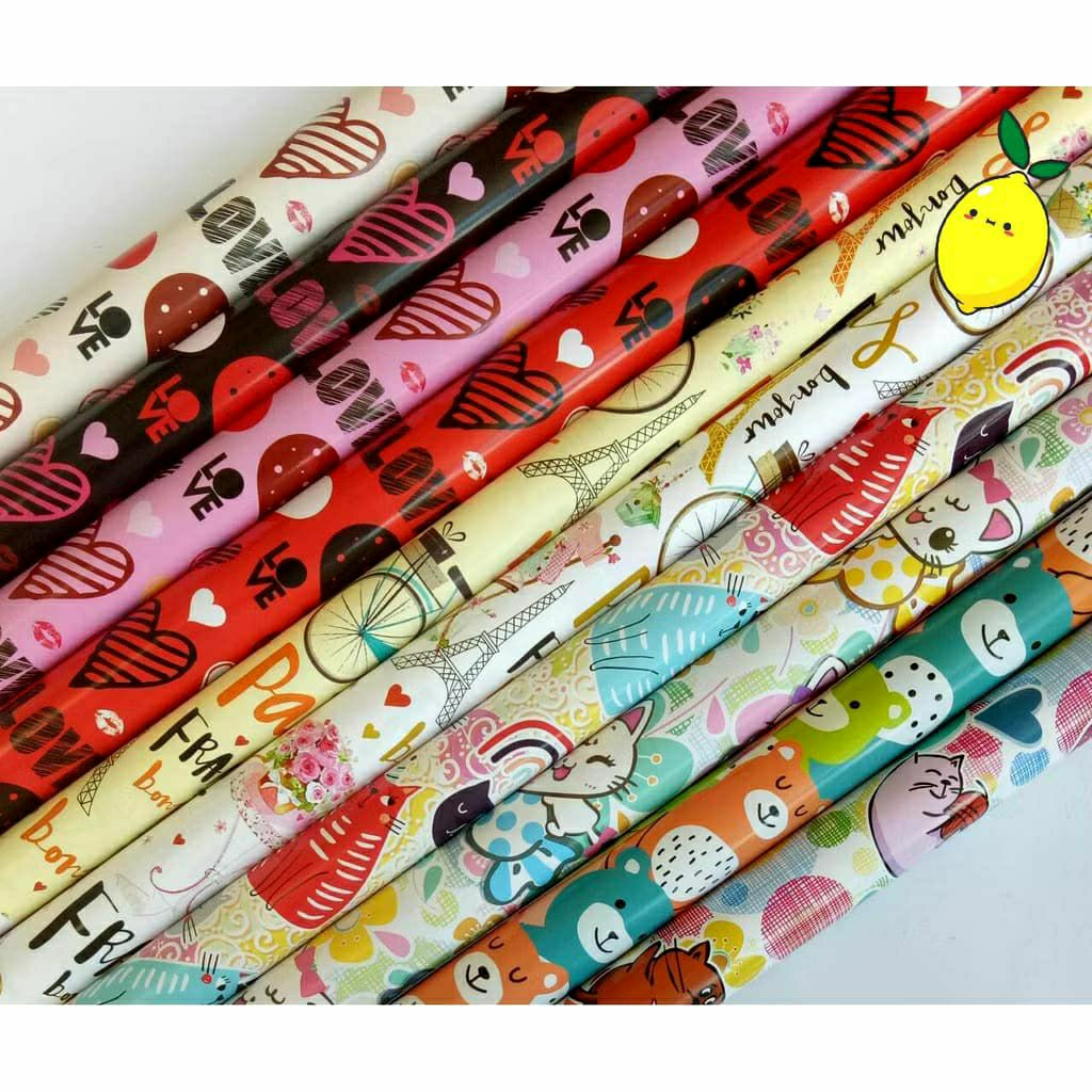 

Kertas Kado Motif Lucu & Warna-warni