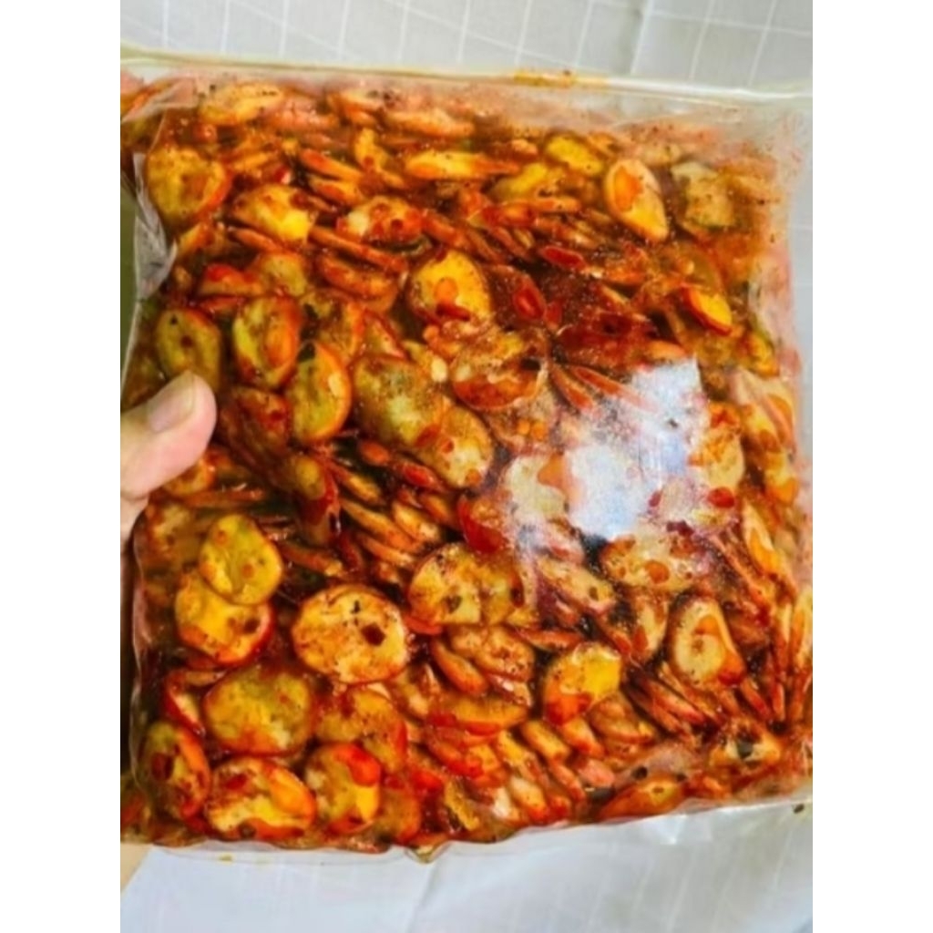 

SEBLAK KERUPUK BAWANG/KERUPUK KEMPLANG PEDAS DAUN JERUK 500gram EXSTRA pedas daunjeruk