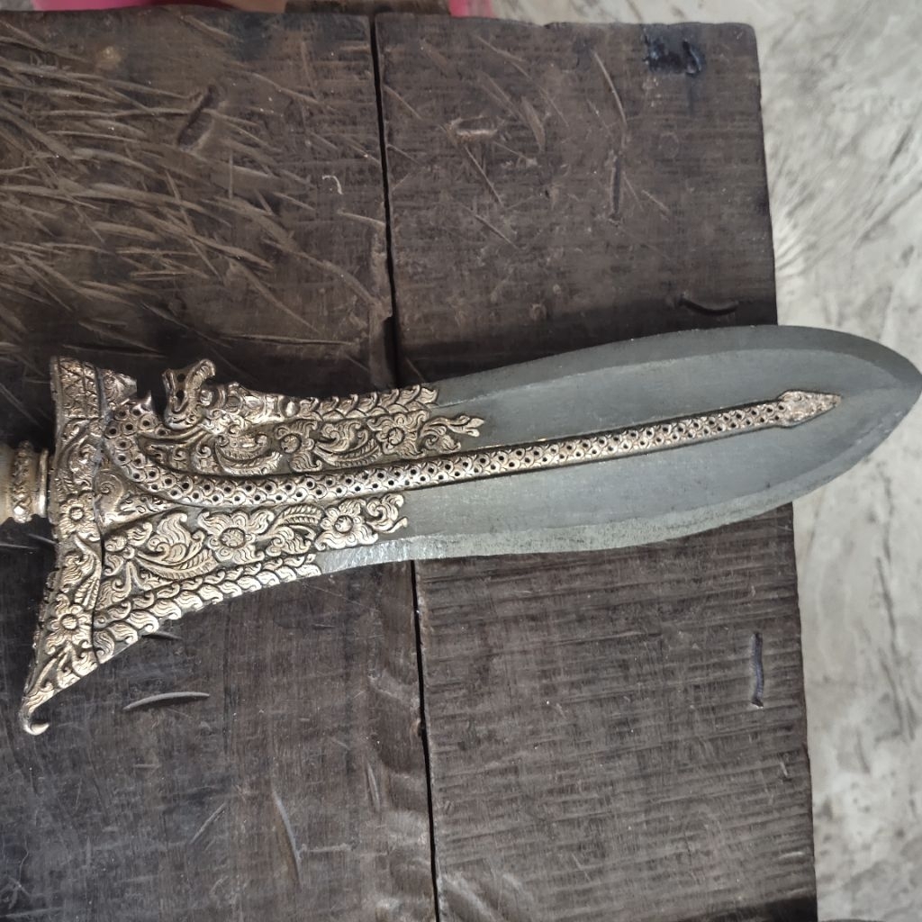 Keris Betok Nogo Kinatah