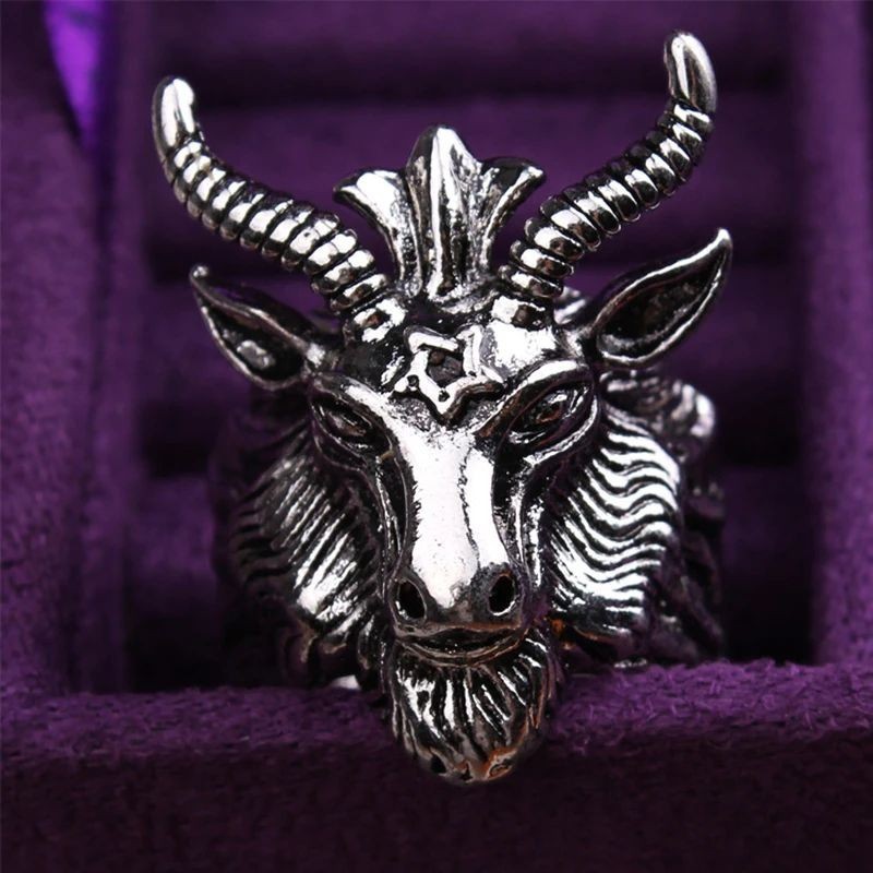 Cincin Motif Baphomet