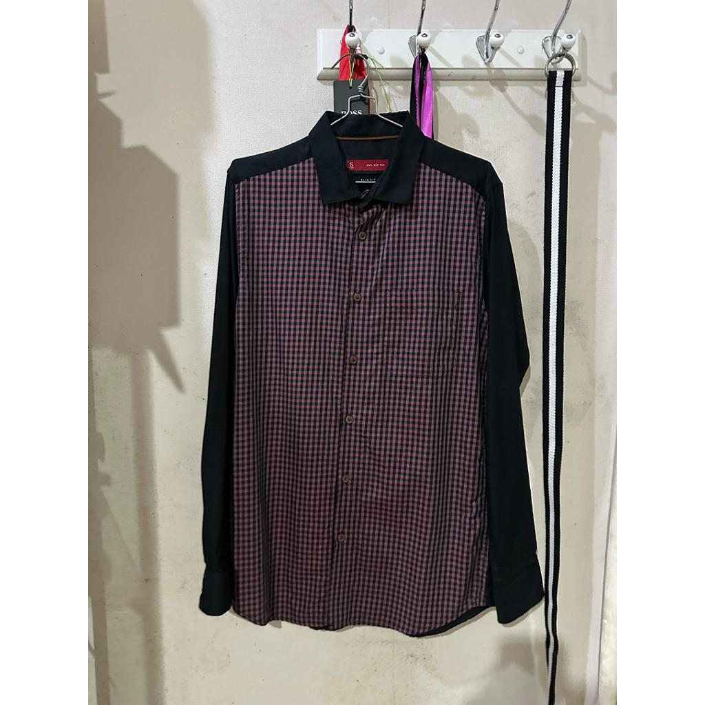 Kemeja Lengan Pendek MOC