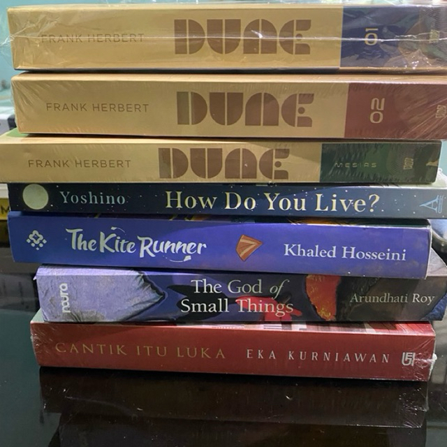 

Buku Bekas dan Buku Baru | Dune 1-3 | Cantik Itu Luka | The God of the small things | The Kite Runner | How do you live