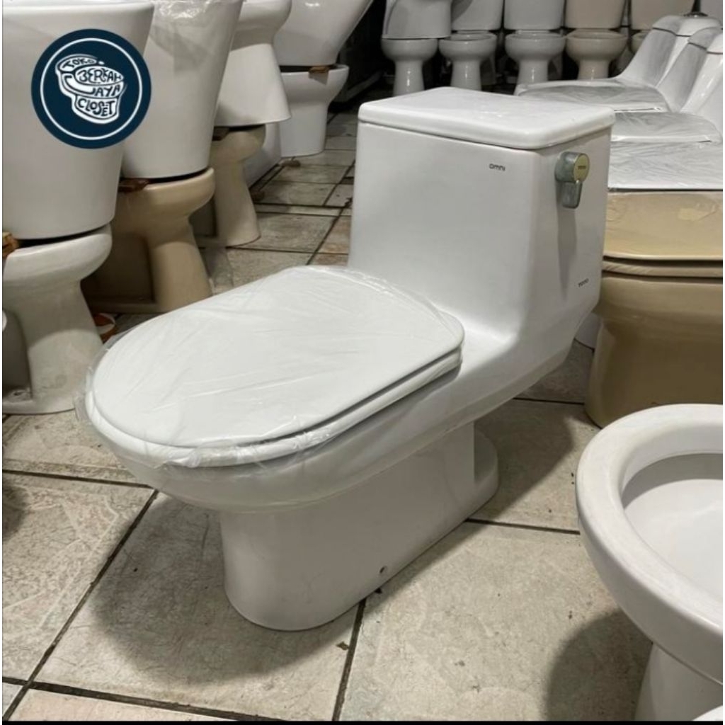 Closet TOTO Omni Monoblock Handle Samping - Bekas Berkualitas siap pasang