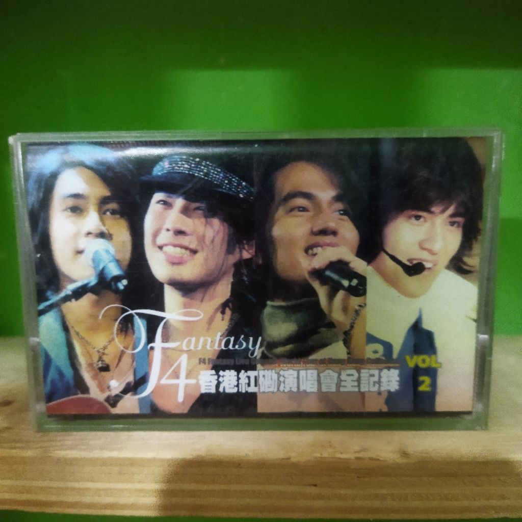 kaset pita f4 fantasy live concert vol 2