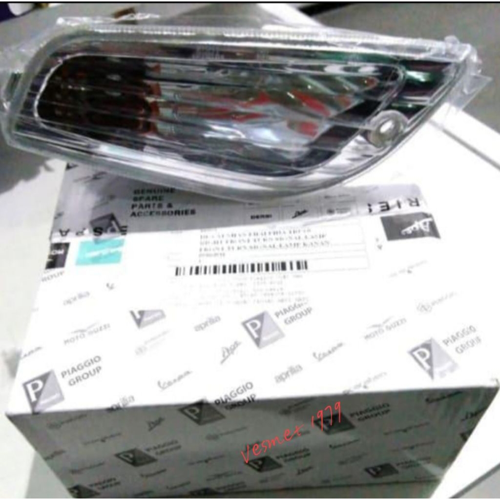 Lampu Sein New Original Depan Kanan/Kiri Vespa LX , S, LXV