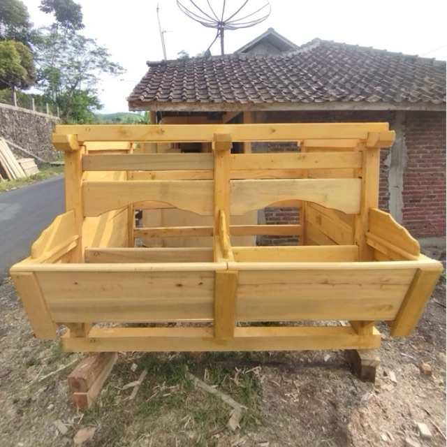 KANDANG DOMBA GARUT Ukuran Tihang 10x10 cm (1 Rohang, 2 Rohang, 3 Rohang dan steruanya)