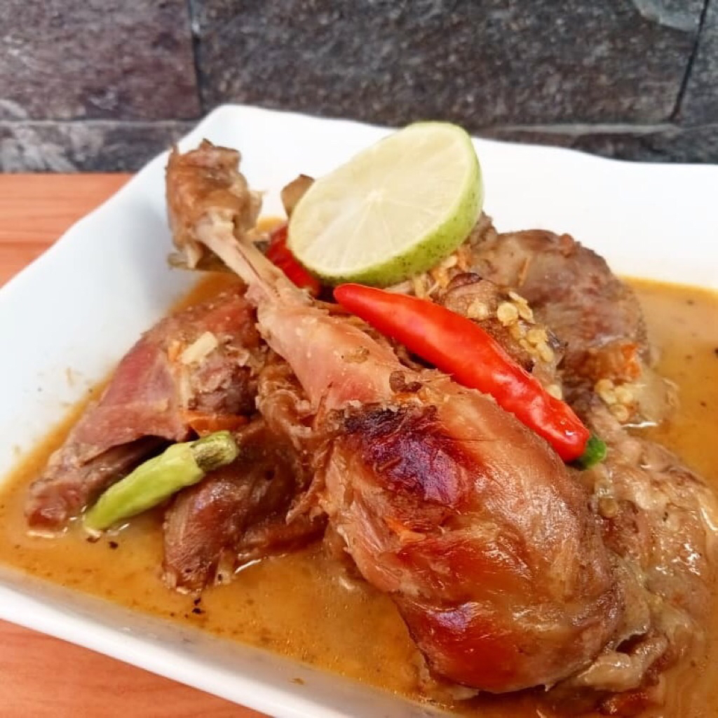 

AYAM PEDAS LODHO (AYAM KAMPUNG) 1 EKOR NON MSG / HALAL / TANPA PENGAWET