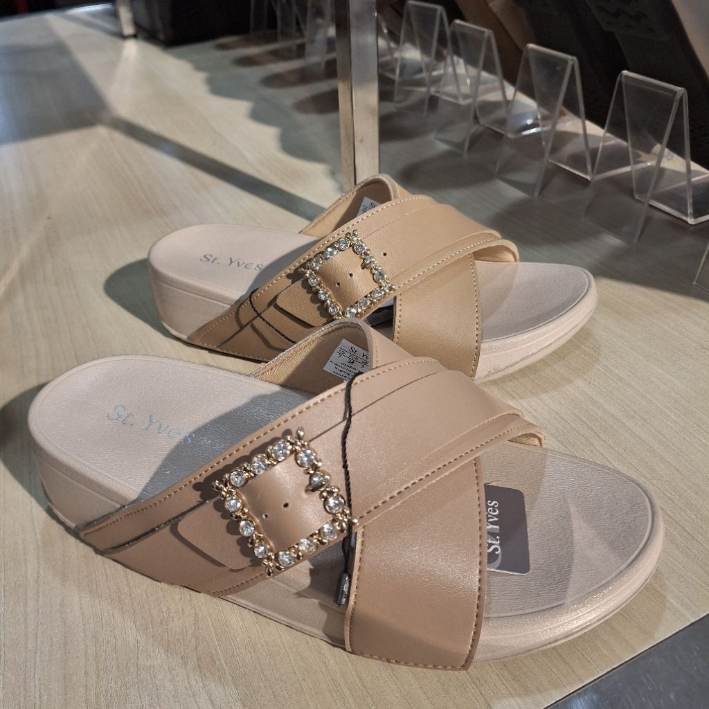 St yves sandal wedges 4cm wanita aksesoris gesper ringan & empuk bangets ori size 36-40