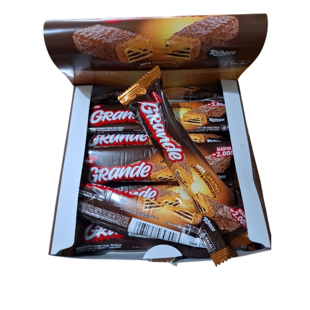 

NABATI GRANDE 1 BOX ISI 10 BUNGKUS/COKLAT GRANDE CARAMEL CRISPI COKLAT