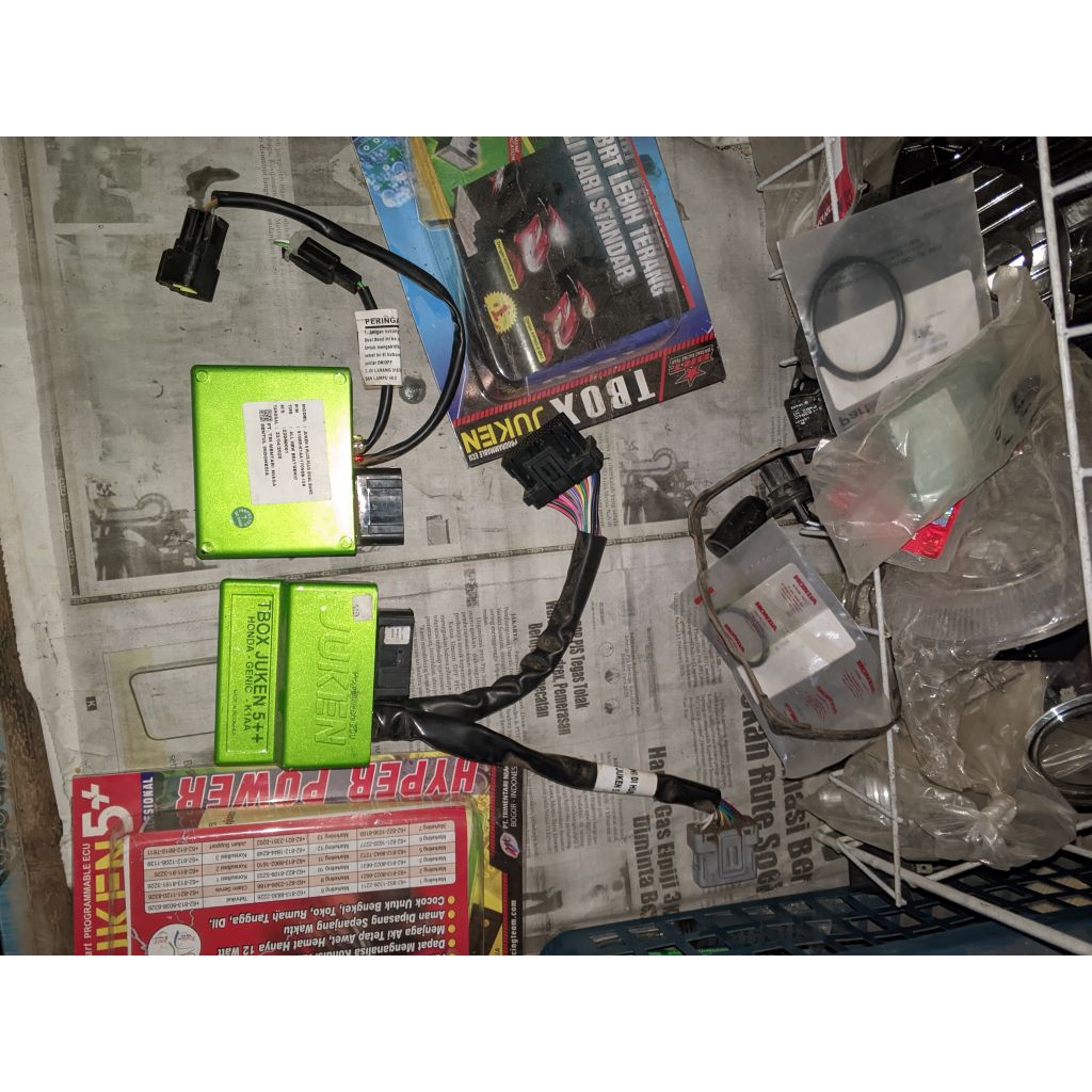 ECU JUKEN 5+ BEAT DELUXE SCOOPY KOJ