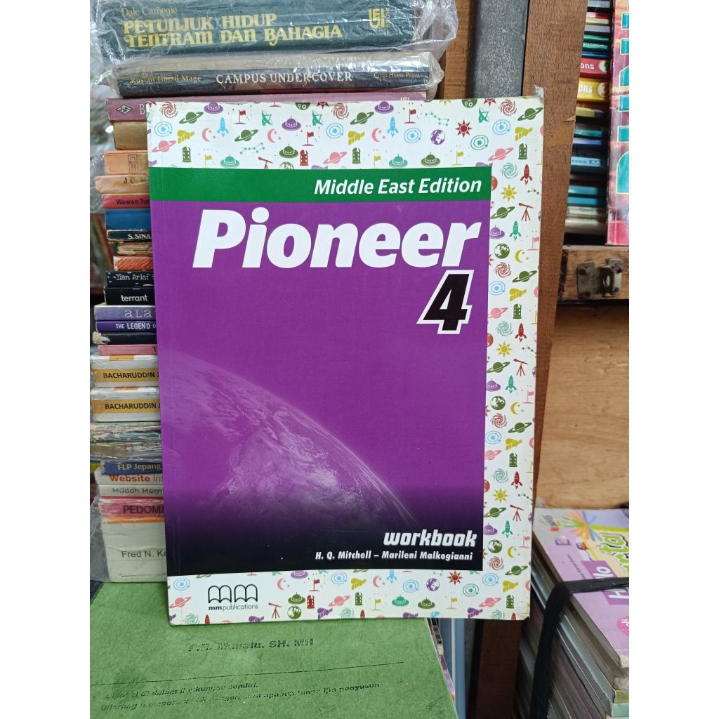 Pioneer 4. workbook. middle East edition. bekas