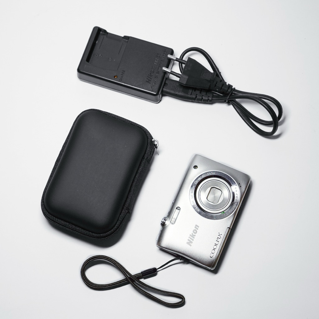 Kamera digital digicam Nikon Coolpix S2900 Silver Mint Condition