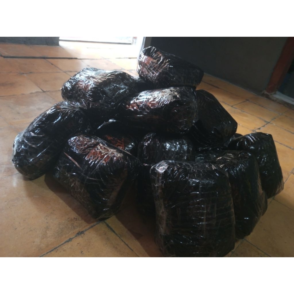 

plastik klip bubble hitam premium berat bersih 1 kilogram