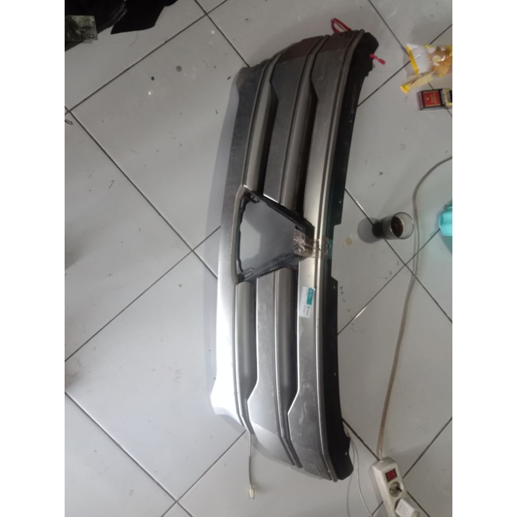 grill Pajero new facelift