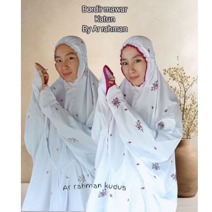 MUKENA DEWASA TERUSAN MOTIF BUNGA SERIBU MAWAR KECIL