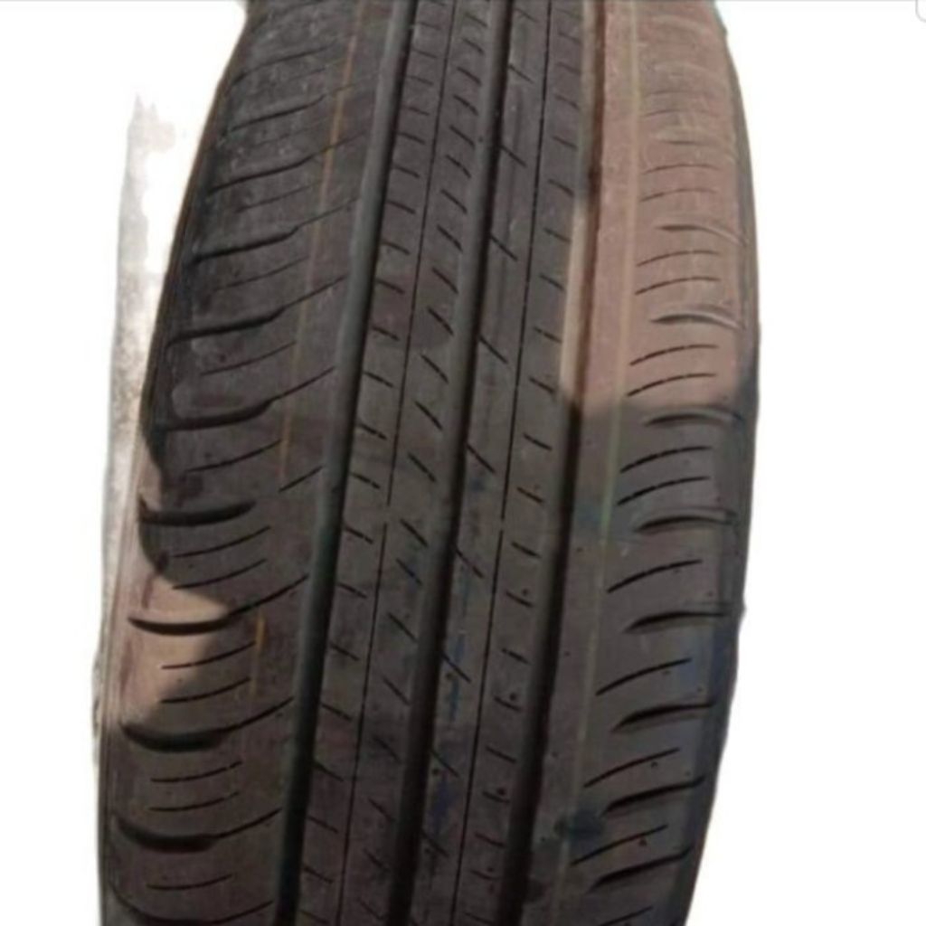 ban mobil ring14 ukuran 185/70 tubeless second