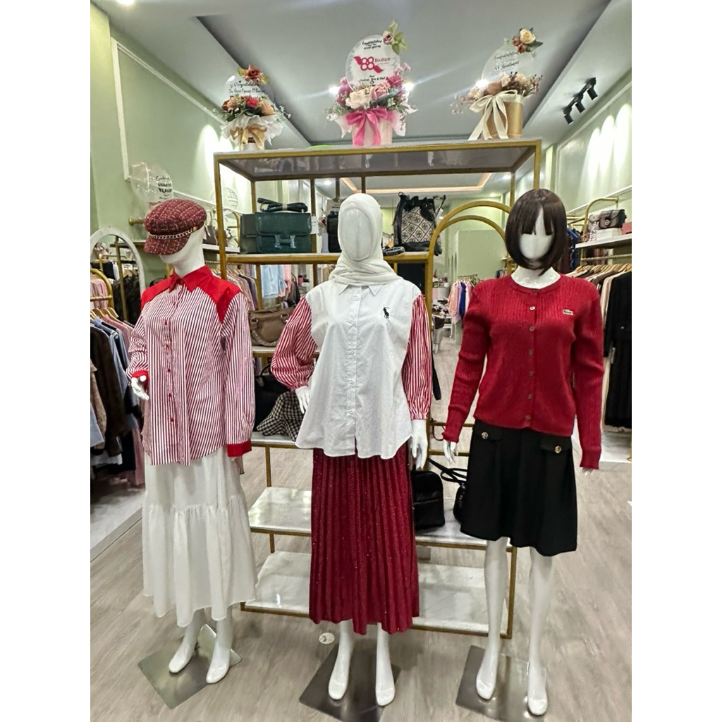 Kemeja Merah putih wanita