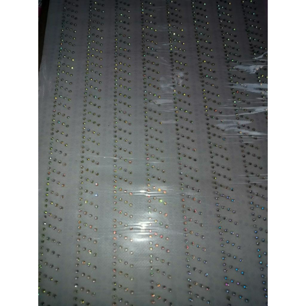 payet mute  miring menggunakn Swarovski original..