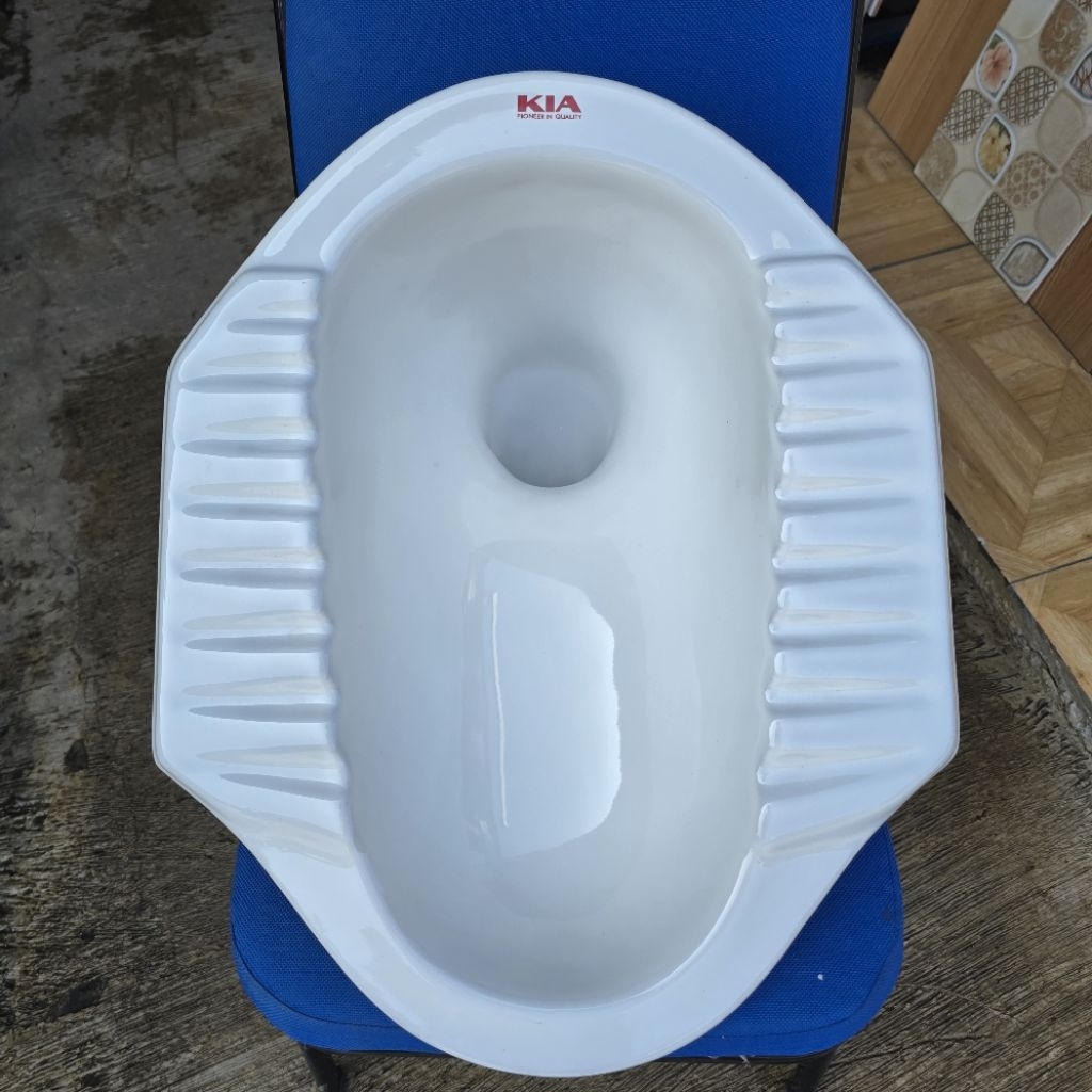 Kloset Jongkok KIA Squat Araya C-215 Leher Angsa