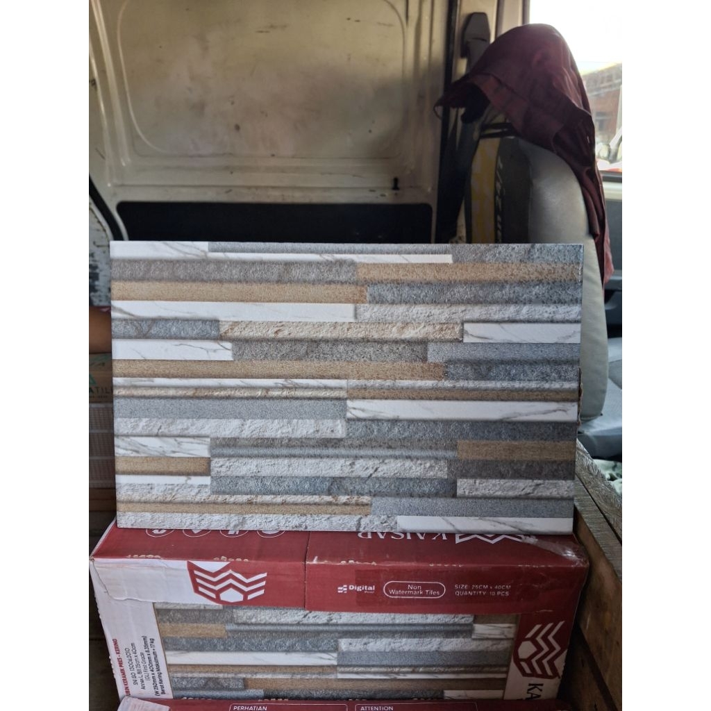 Keramik Dingding 25x40 Jazuli Grey