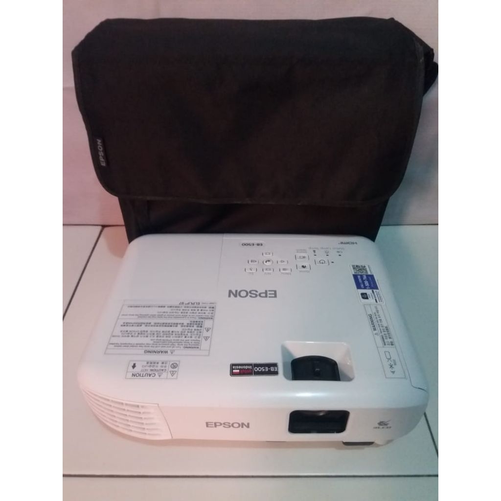 Proyektor Epson EB E500 HDMI 3300ANSI Lumens 3LCD