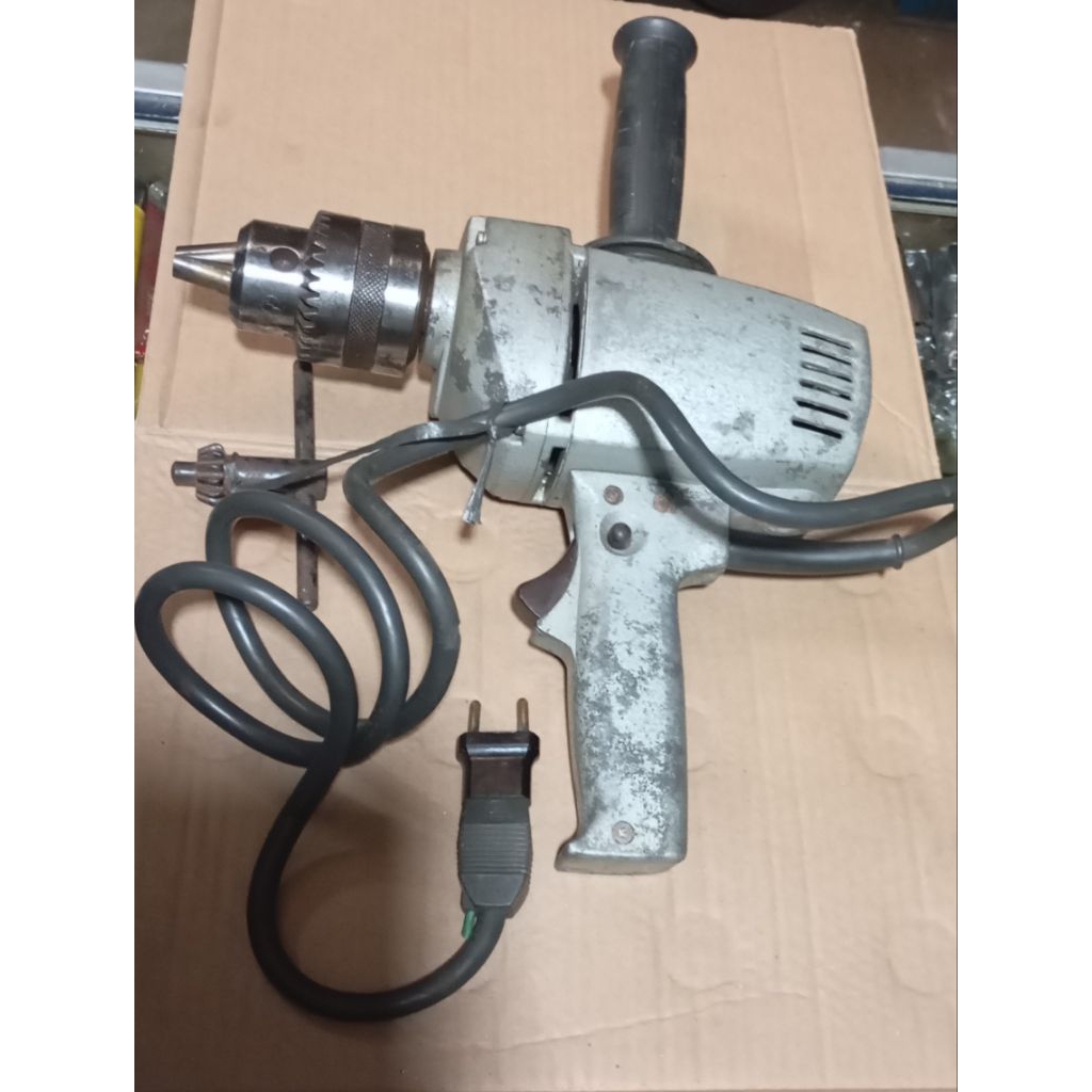 Mesin Bor Besi 16 mm 6016 merk Makita