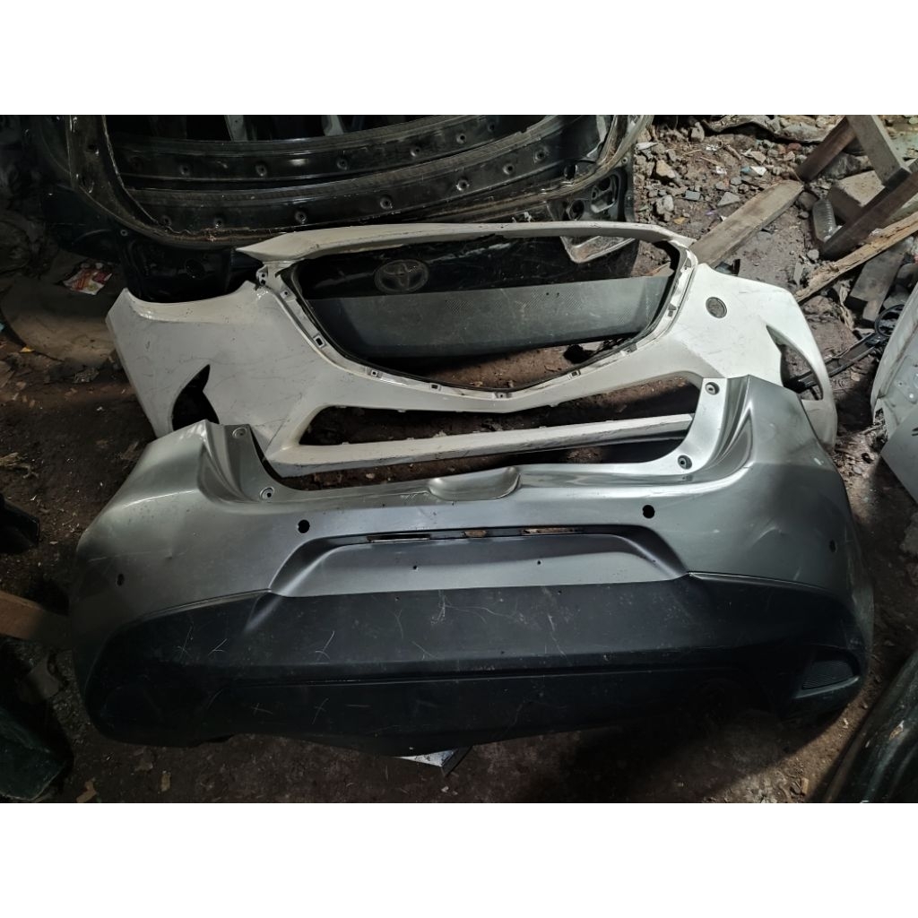 Bumper bemper depan belakang Mobil Mazda 2 Skyactiv GT 2016 Original