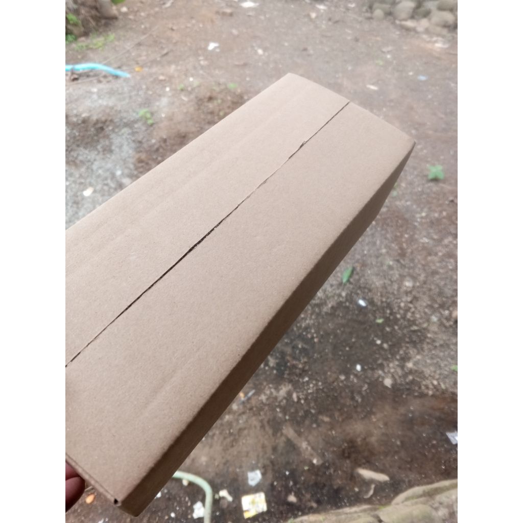 

box packing ukuran 26,7x10,8x6cm (per50pcs)