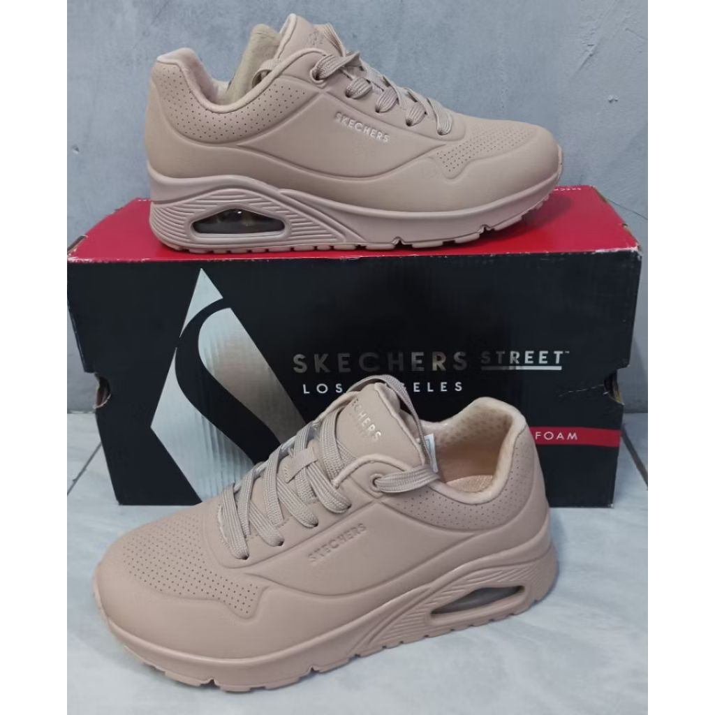 Skechers UNO AIR