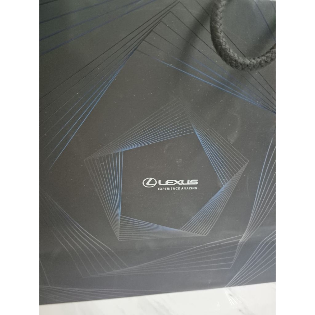 

paperbag lexus