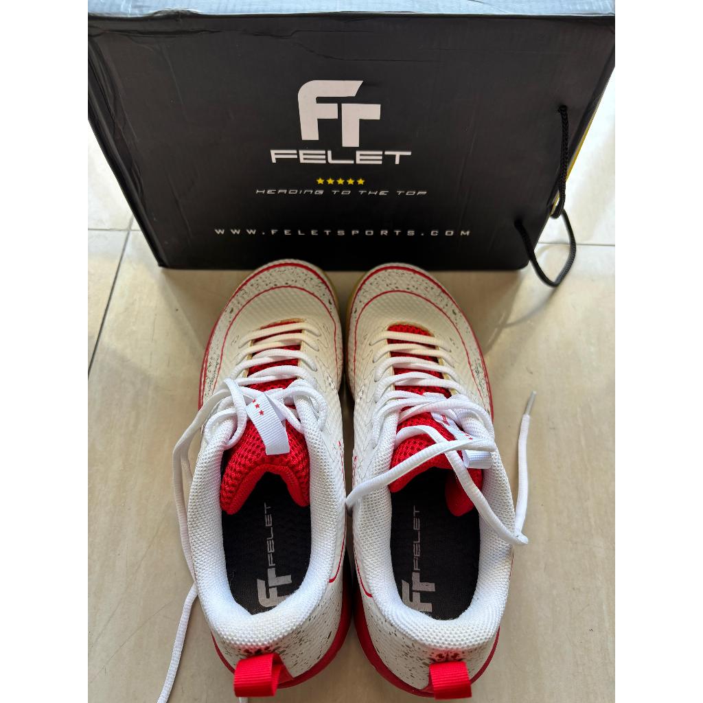 Felet BS 061 Pro Badminton Shoes Sepatu Badminton Bekas