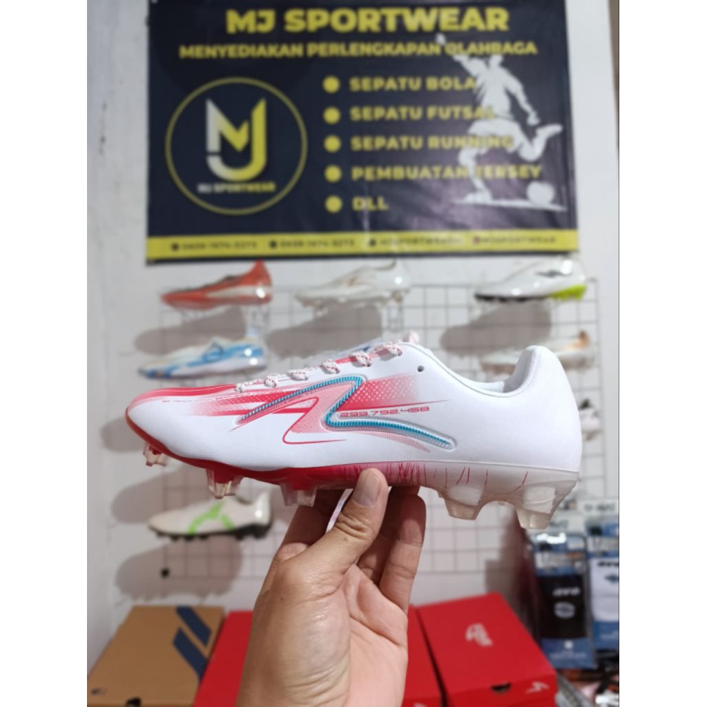 Sepatu Bola Specs Lightspeed Garuda Attack