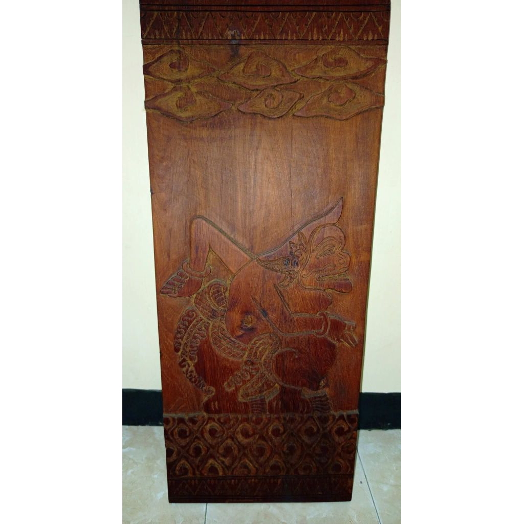 UKIRAN KAYU WAYANG SEMAR