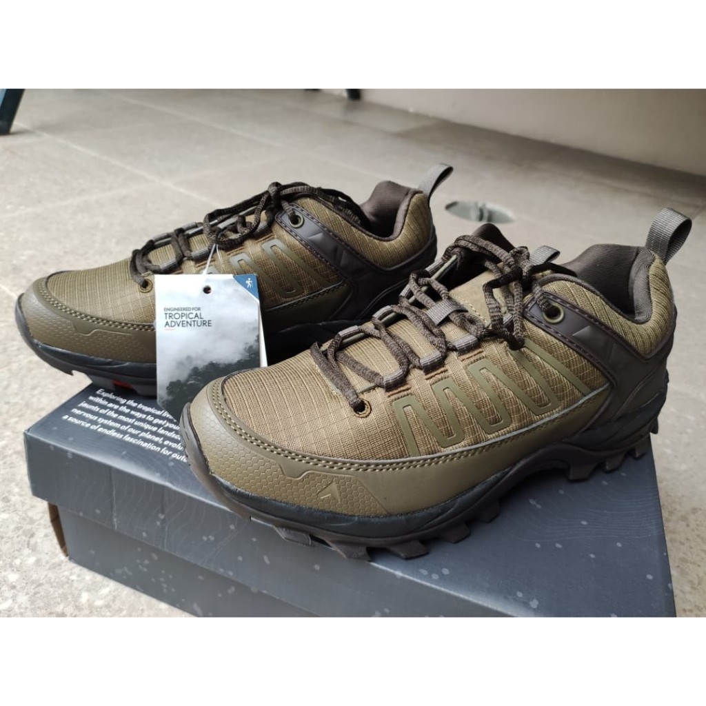 EIGER LEOPARD HIKING SHOES