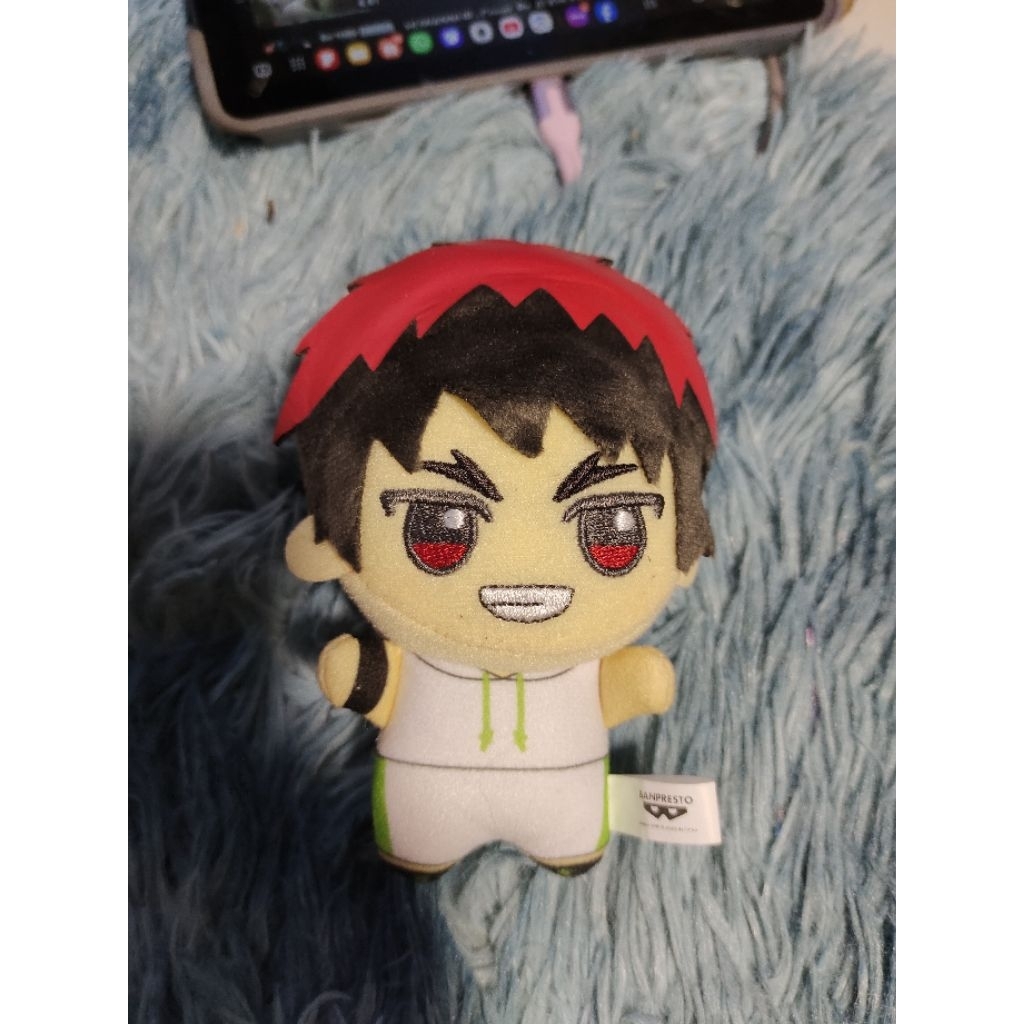 Kuroko basketball kuttari hugging Tetsuya Kuroko akashi seijuro taiga kagami nendoroid aomine finger