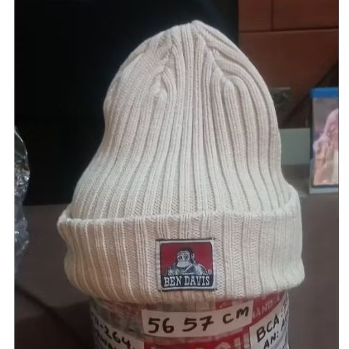 beanie hat ben davis.official tag