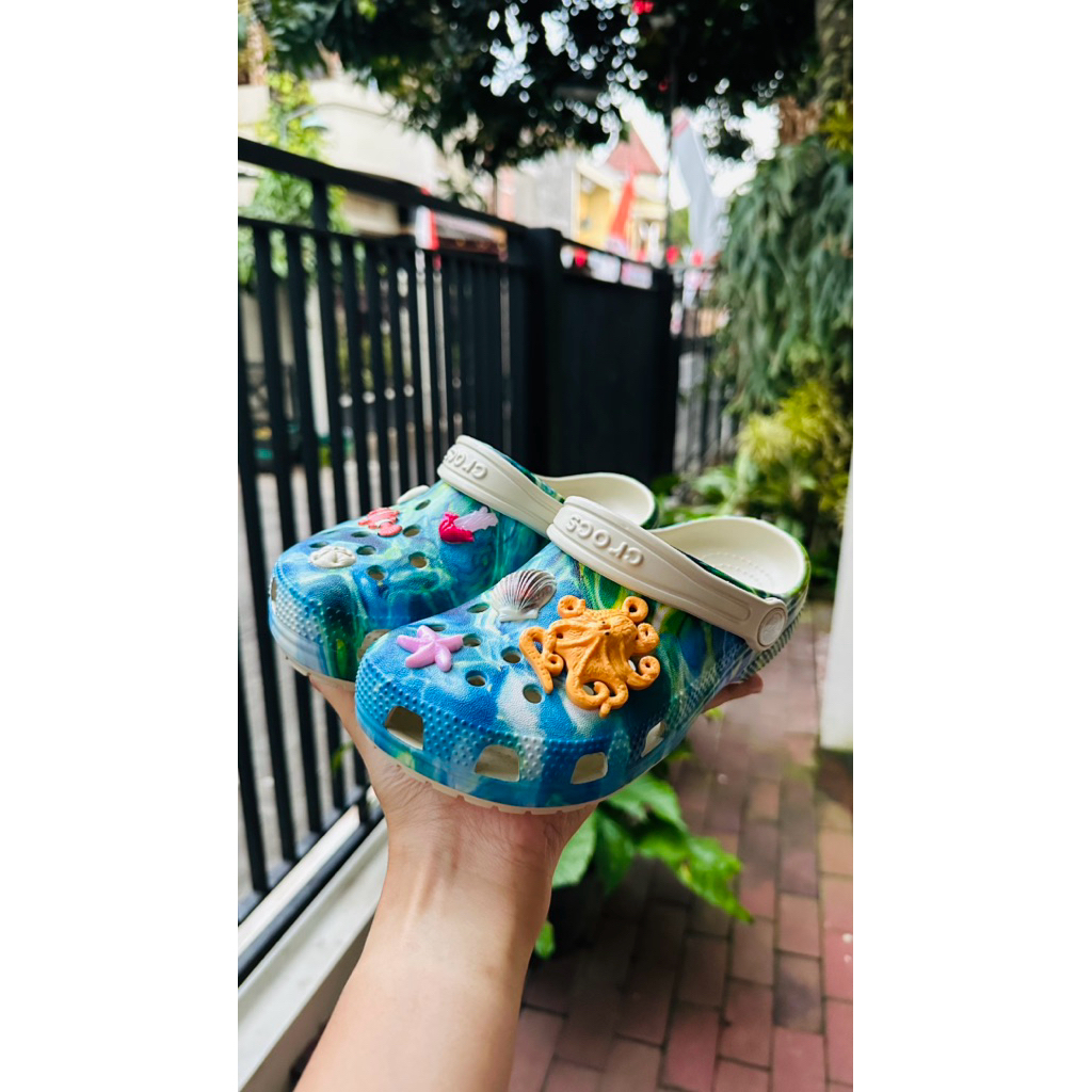 Kondisi Baru / New Crocs Classic Under the Sea Kids Clog - Bone Original Beli di Official Store Size