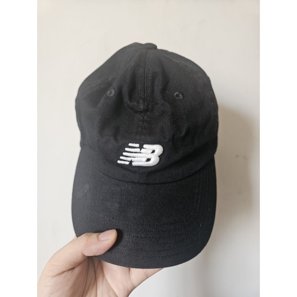 Topi Hitam Black New Balance Original Preloved Second