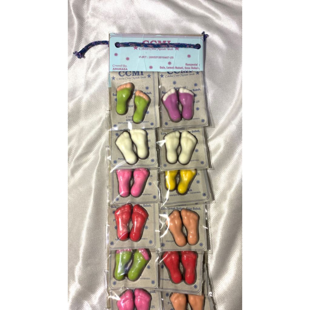 

Cokelat Renceng telapak kaki