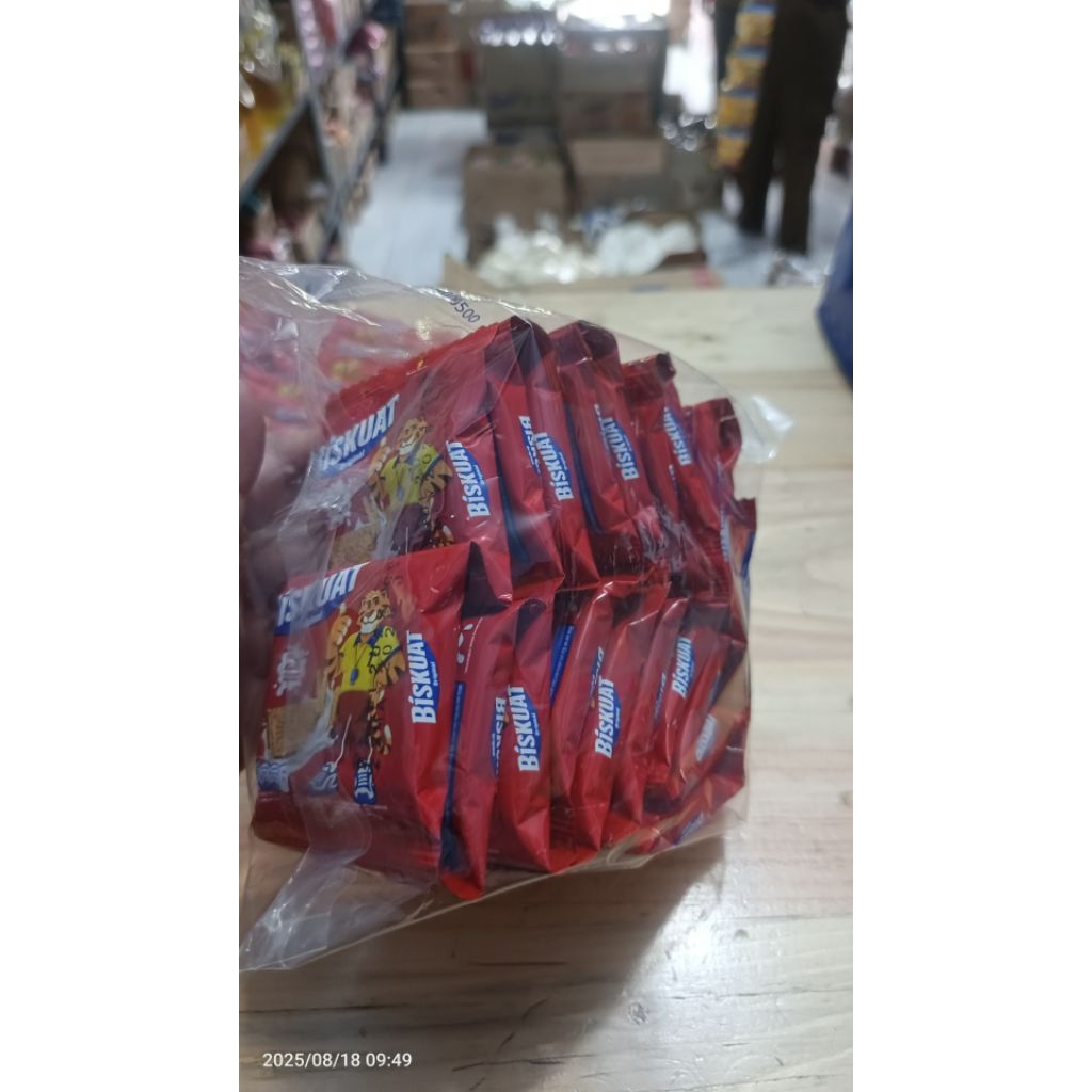 

(ABDILA) Biskuat 7,6 gram isi 20
