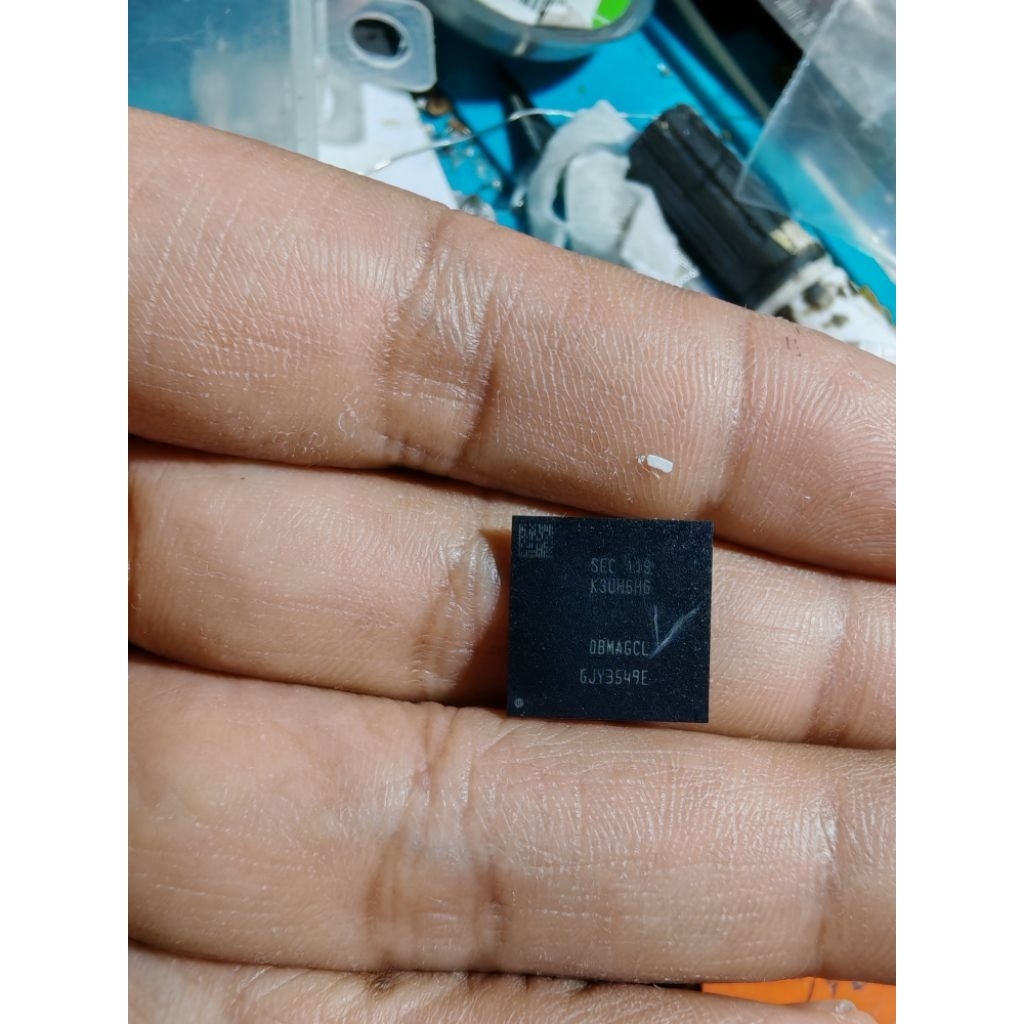 ic ram K3UH6H6