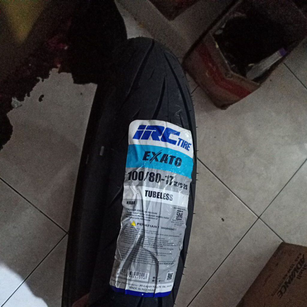 BAN TUBLESS IRC EXATO 100/80-17