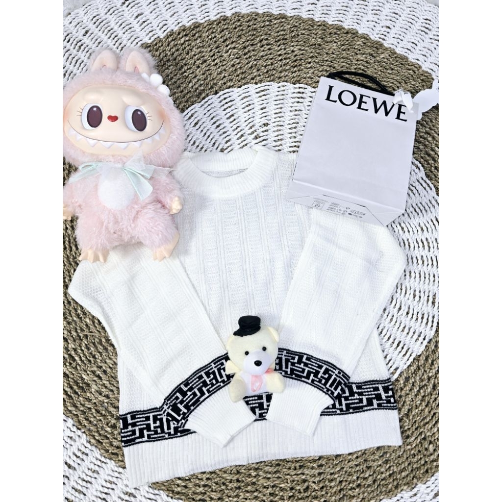 Sweater Rajut Wanita Vio/ Knit/ Bangkok/ OOTD/ Fashion